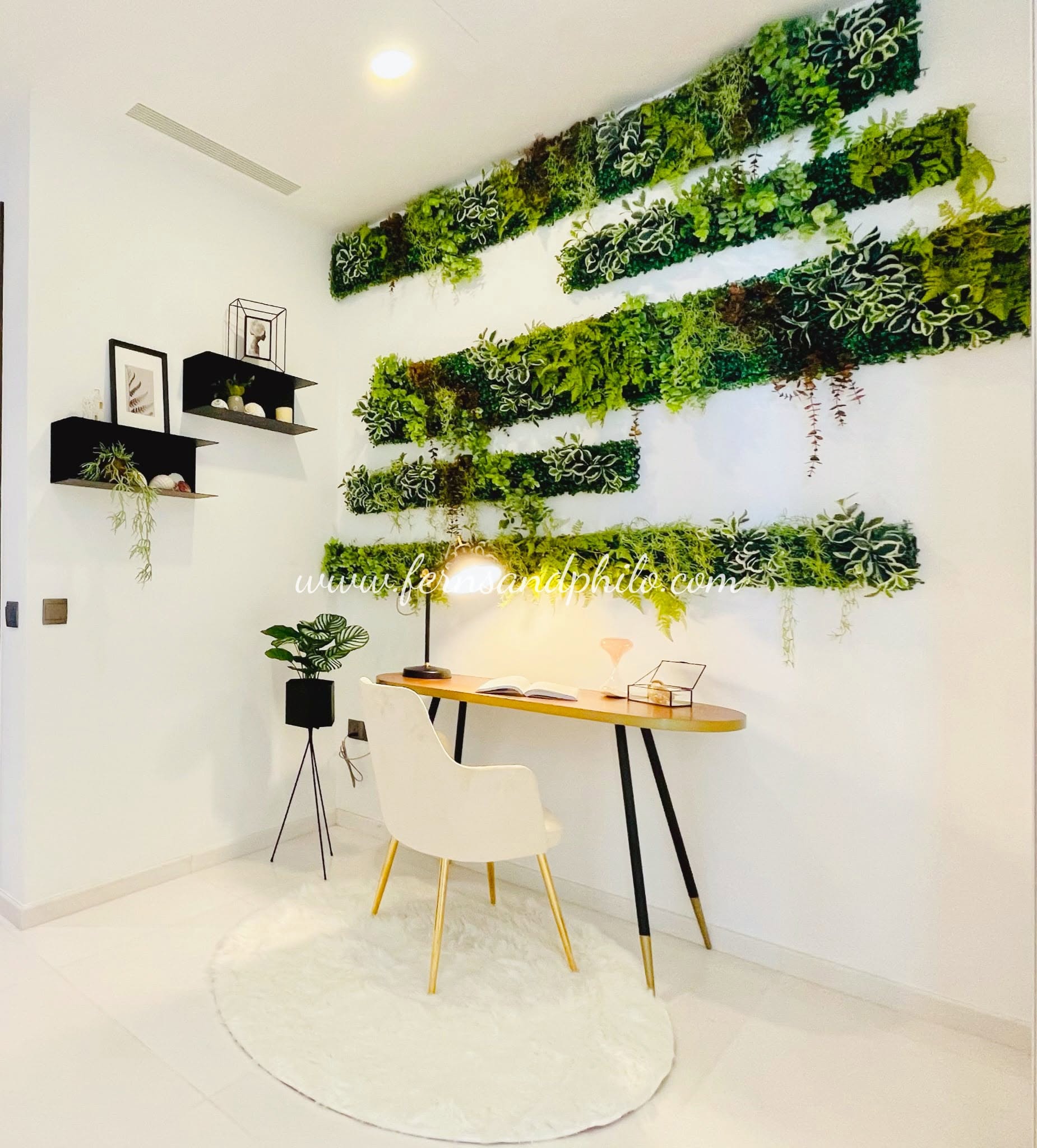 D.I.Y Artificial Green Wall Feature